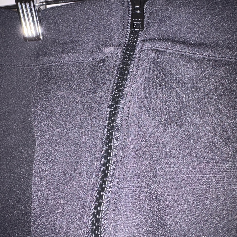 Spanx the back zip women’s black pants. Zip at ankle and back at waist. Size 4 - Picture 3 of 6